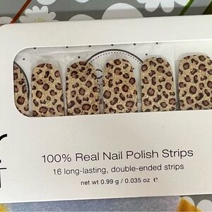 Color Street 100% Real Nail polish strips - Safari Chic